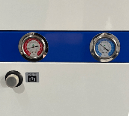 dual pressure gauges