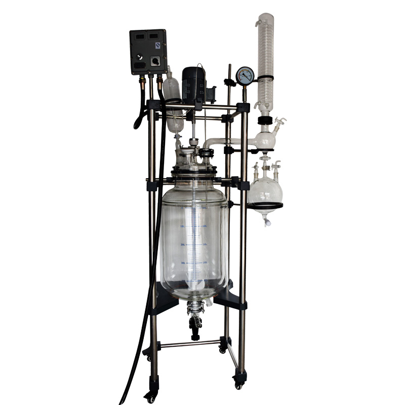 Glass decarboxylation reactor